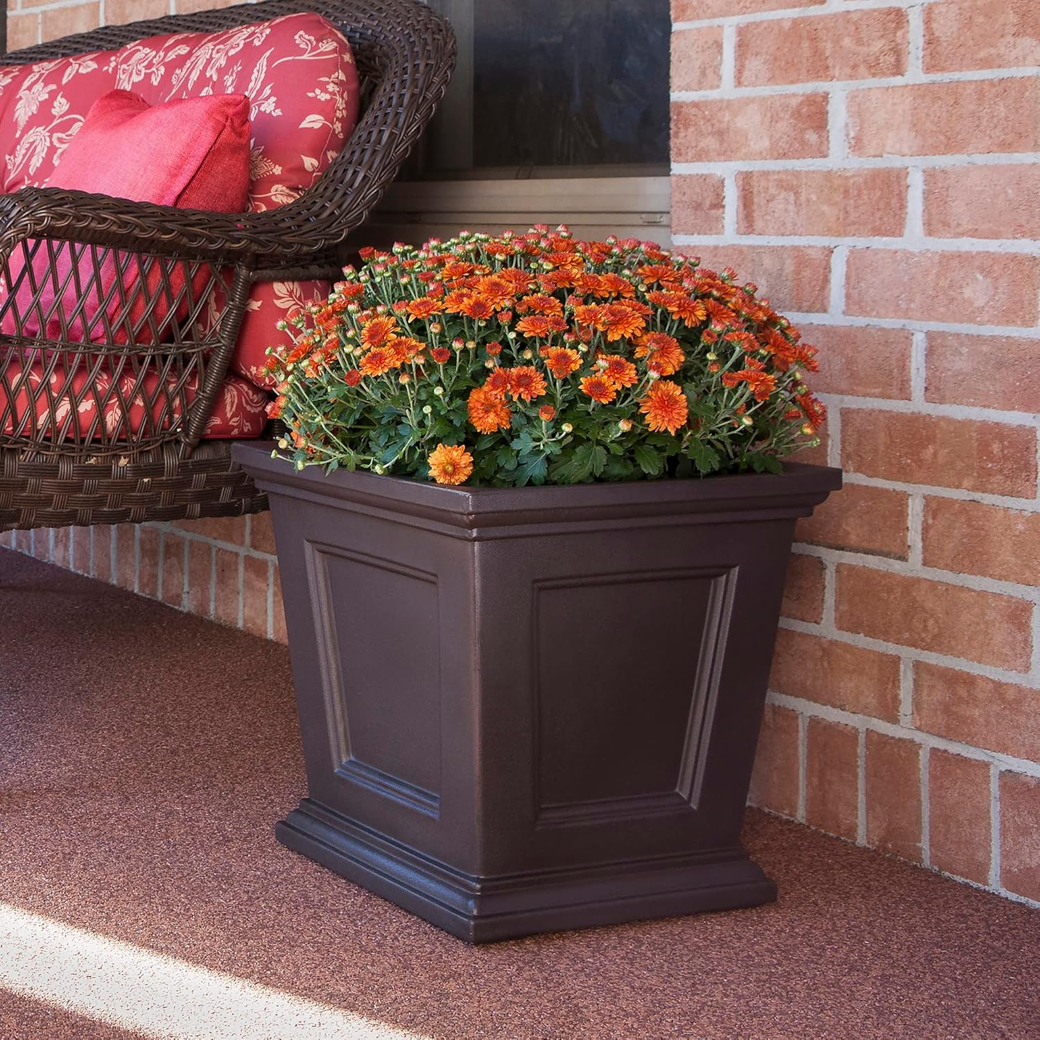 Mayne Fairfield 16in Square Planter – Espresso – Durable Self Watering Resnin Planter (5887-ES) - Image 3