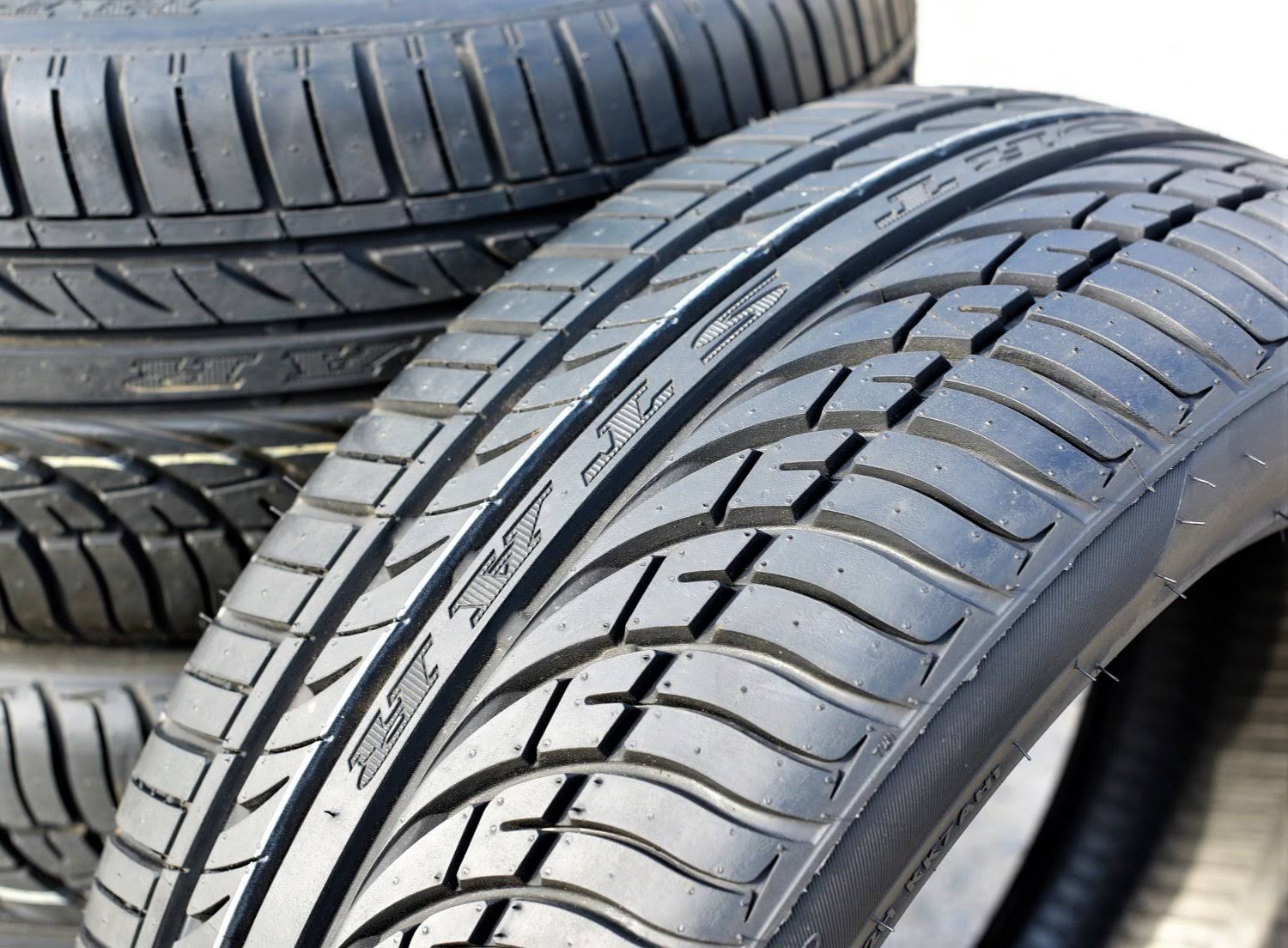 Fullway HP108 215/55ZR17 215/55R17 98W XL High Performance Tire