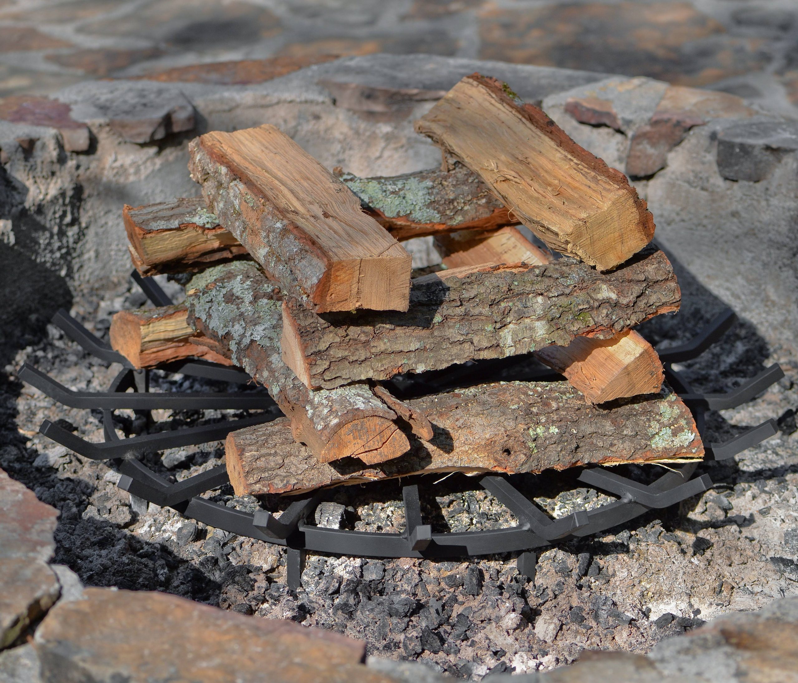 40 inch Heavy Duty Wagon Wheel Fire Pit Grate - Image 3