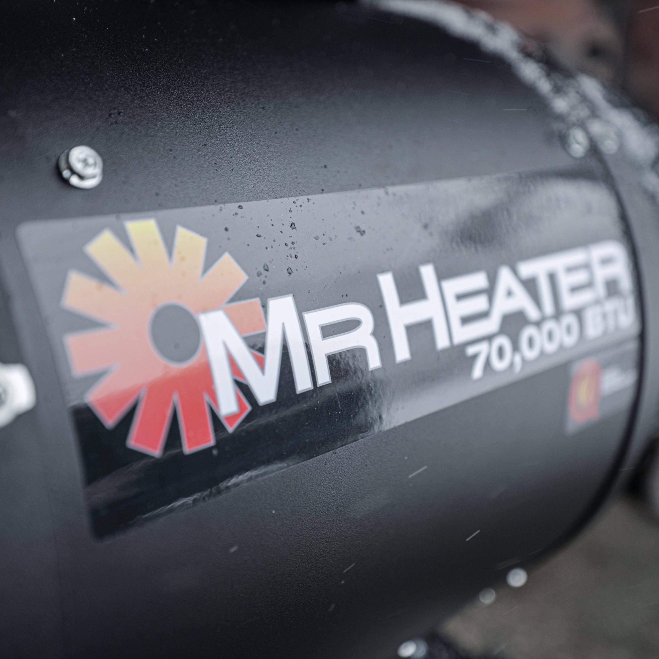 Mr. Heater MH70KFR 70K BTU Kerosene Radiant Heater - Image 4